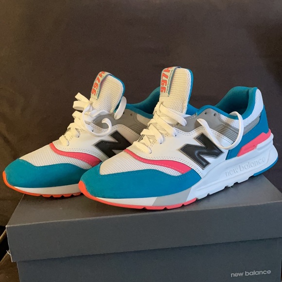 Unisex NEW BALANCE SNEAKERS (W/ Reflective Symbol) - Picture 2 of 6